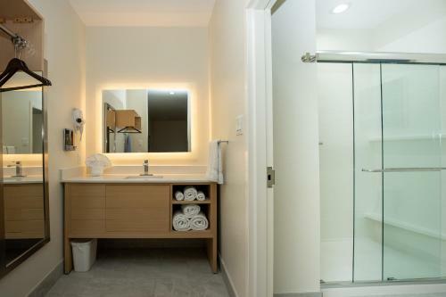 Hotel Palace Inn Blue-iah East