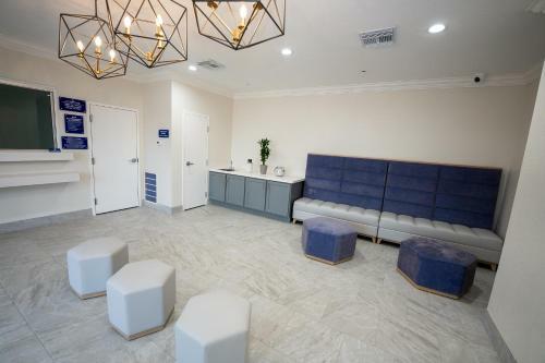 Hotel Palace Inn Blue-iah East