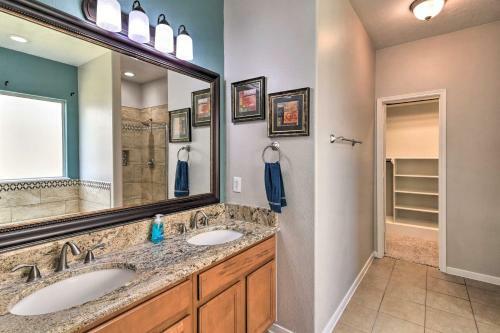 Convenient Katy Retreat - 27 Mi To Houston!