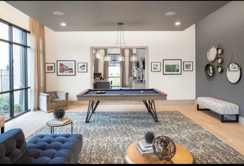 Luxurious Apartment In Katy