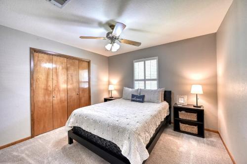 Cozy Haus With Bbq And Fire Pit! Close To Main St!