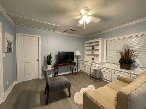 Apartamento New Decorated Guest Suite Unit C Close To Katy Mills