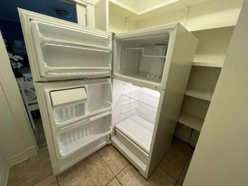 Apartamento 2 Cozy Seperated Guest Suites Close To Katy Mills