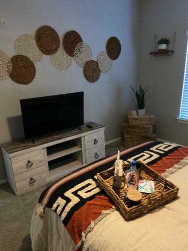 Beautiful Urban Apartment Near Downtown Dallas