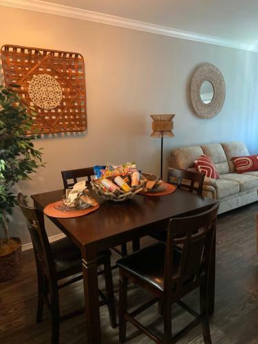 Beautiful Urban Apartment Near Downtown Dallas