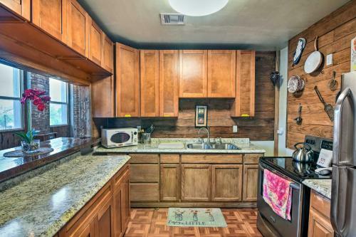 Apartamento Historic Speakeasy-themed Condo In Galveston!