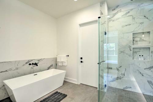 Gorgeous Atx Home With Backyard, Patio And Office