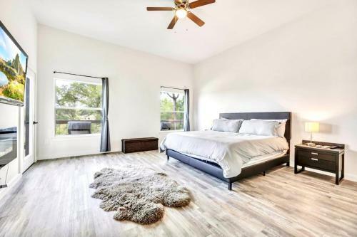 Lakefront 6br Home With Dock - Lake Travis Views