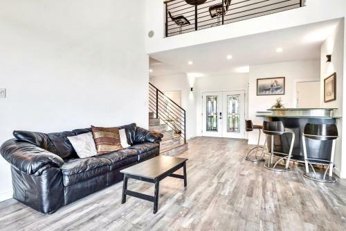 Lakefront 6br Home With Dock - Lake Travis Views