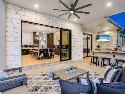 The Above Bliss Estate Austin