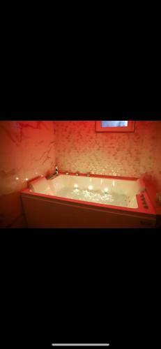 Apartamento Appart'h�tel Le 8 Avec Spa&jacuzzi