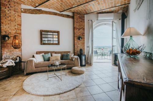 La Villa Hotel