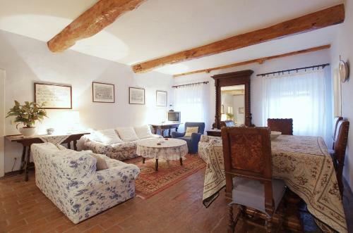 Agroturismo Fattoria Di Camporomano