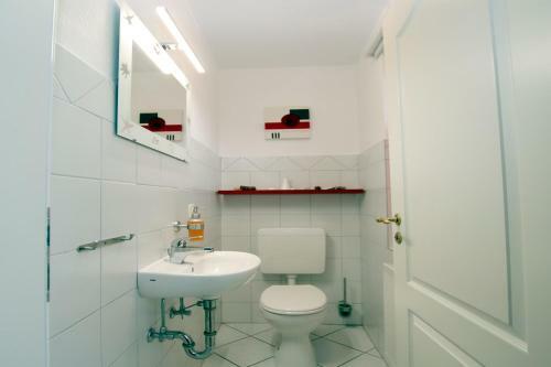 Waldstra�e 6c, Haus Halligflieder
