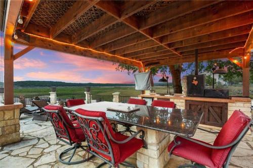 Jbarj Lake Lodge
