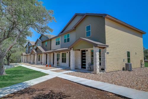 Hogan Circle Condo #15