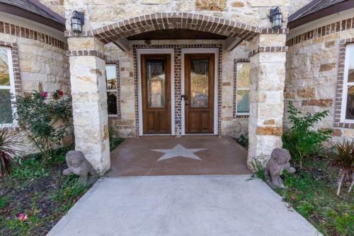 Luxury Spanish Style Getaway