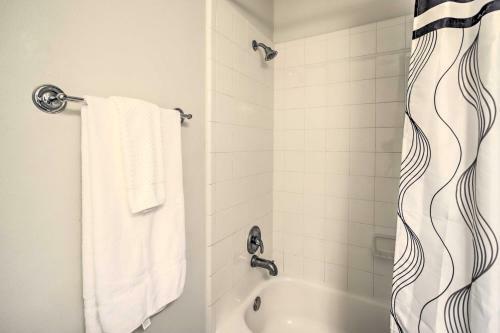 Spacious Houston Getaway Less Than 18 Mi To Downtown!