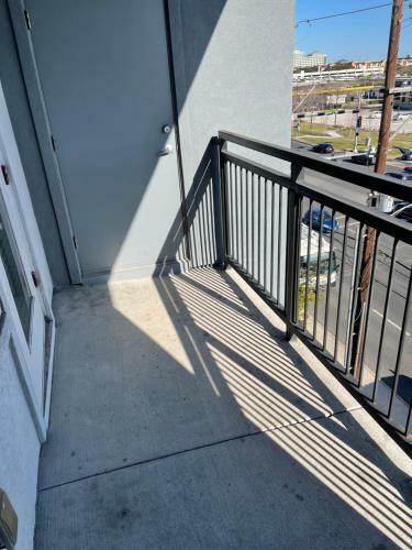 Apartamento Upscale Living With A City Sky View