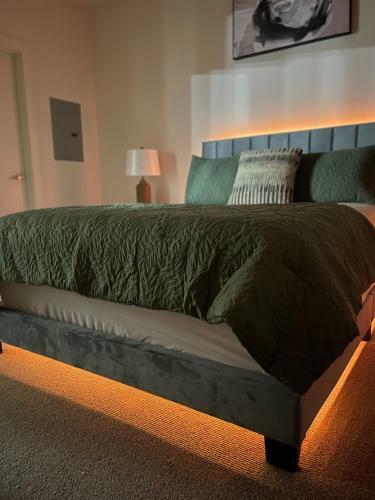 Apartamento Upscale Living With A City Sky View