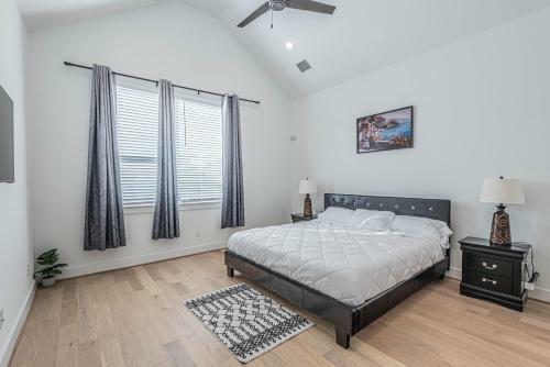 Luxury 3br, Ks Bed Mins Away 4rm Dtown, Med Ctr