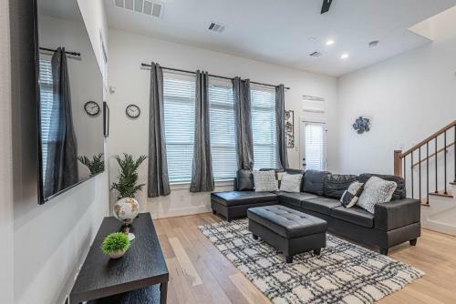 Luxury 3br, Ks Bed Mins Away 4rm Dtown, Med Ctr