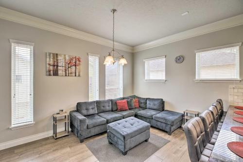 Charming Houston Townhome About 5 Mi To Downtown!