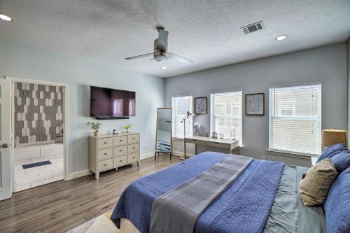 Houston Home With Fire Pit About 2 Mi To Downtown!