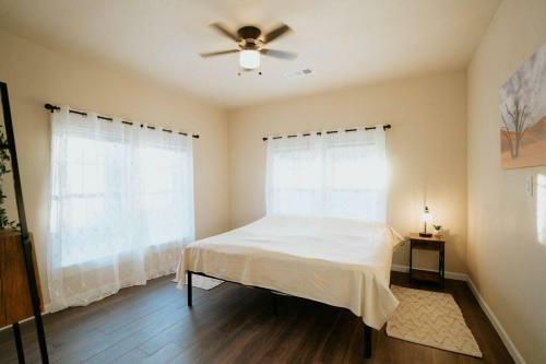 4bd 2 Bath Home In Downtown Mckinney!