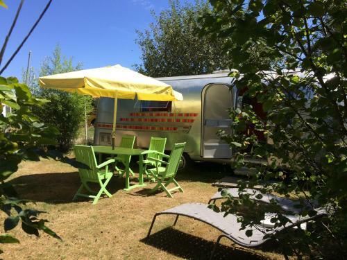 Bed & Breakfast Belrepayre Airstream Retro