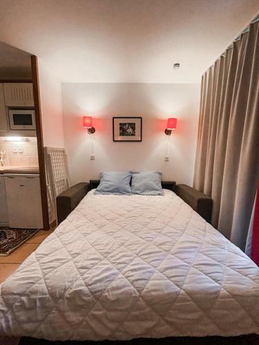 Charmante Maisonette Au Bord Du Lac Avec Piscine
