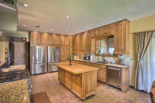 Unique Pilot Point Home With State Park Access!