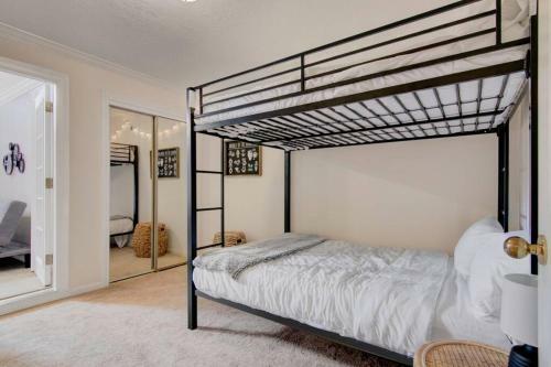 Modern Coastal Style Townhome Next To Golf Course