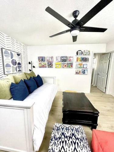 Casa Verde Kitchen, Deck, Kqft Beds, Volleyball, Firepit