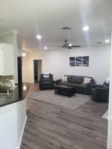 Newly Renovated Home In Temple Medical District