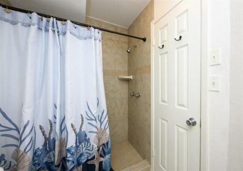 Apartamento Kontiki Beach Resort #218 - Stay Salty