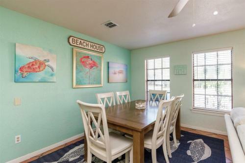 Caprice Cottage - Sun Harbor Cottage #1