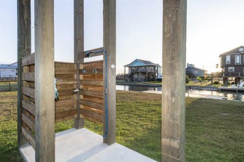 Blue Crab Cove