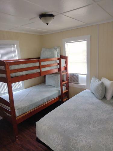 Double Barr Cottage Inn
