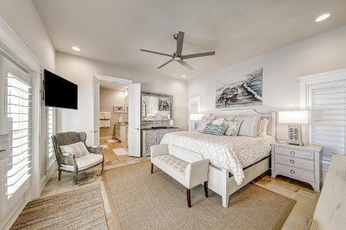 Palmilla 145 Sunrise Ave