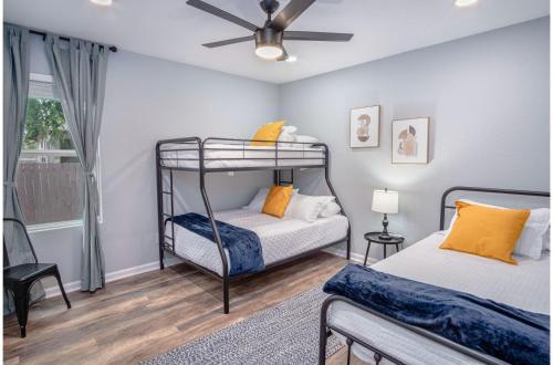 Captivating 4br 2ba Home Near Awesome Downtown