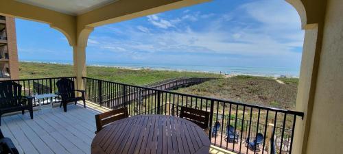 Chris Beach Pool Townhome Home