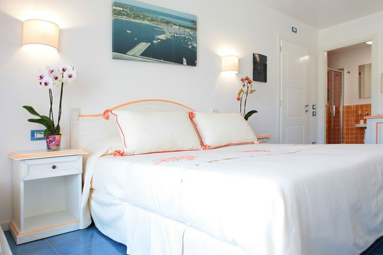 Janas Hotel