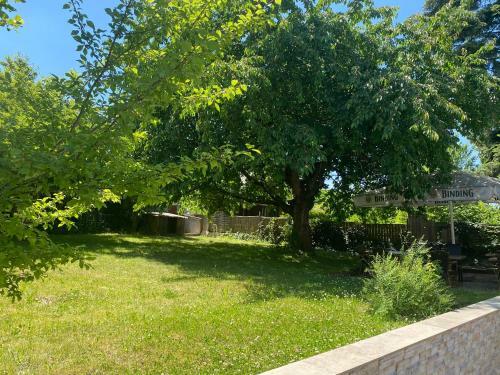 Hostal Heiligenr�der Pension