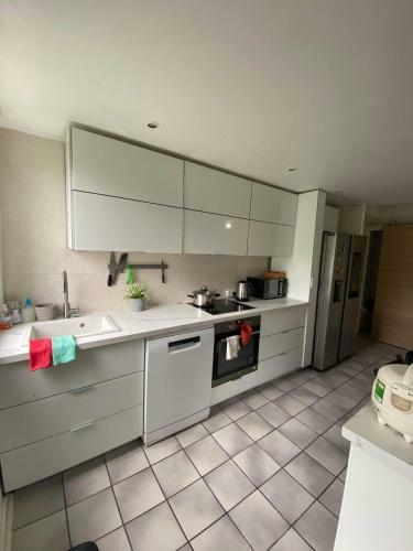Appartement � Partager Avec 2 �tudiants Apartment To Share With 2 Students