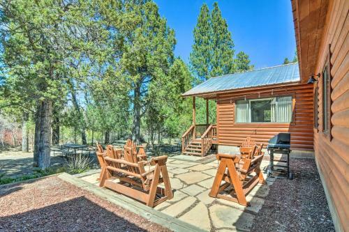 Hatch Retreat With Deck, Grill And Creek Access!