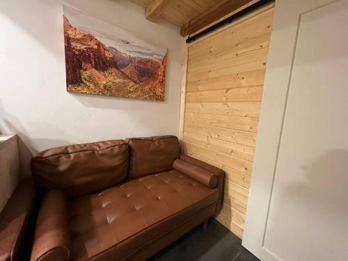 Villa Cozy Orchard Garden Tiny House W Hottub AC Firepit
