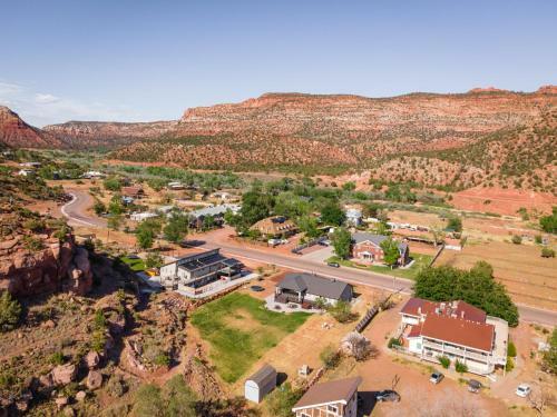Red Canyon Home, 4bd4ba, Mountain