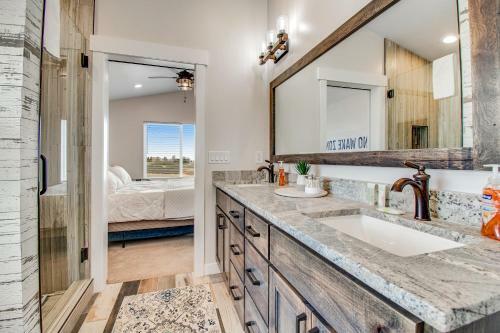 Davis Beach Cabin