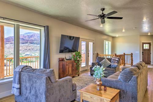 Stunning Adobe Home Overlooking Silver Reef